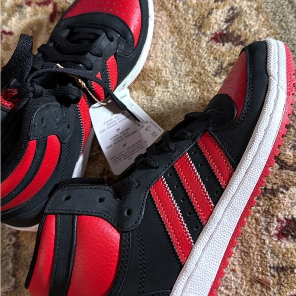 Adidas Black and Red High-Tops - Picture 4 of 7